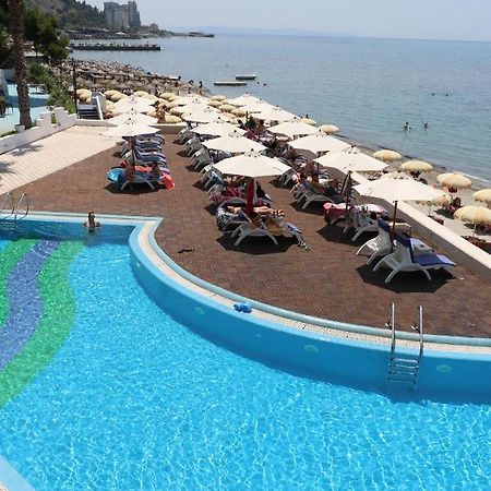 Costa Del Sol Hotel Durrës Kültér fotó